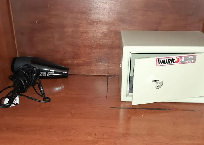 48 El Sultan Nyaraló *